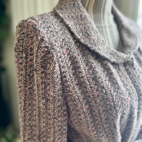 ST. John Sweater Jacket w/ Belt - Picture 2 of 5